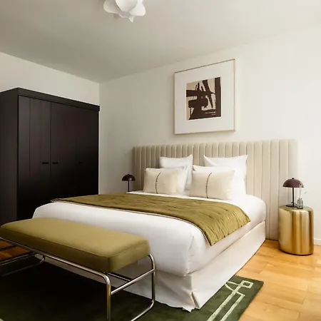 Apartment Champs Elysees Fancy 2bdr 6ppl Paris