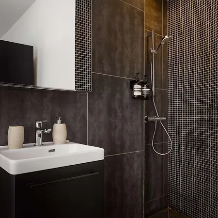 Champs Elysees Fancy 2bdr 6ppl * Paris
