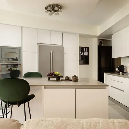 Apartment Champs Elysees Fancy 2bdr 6ppl Paris