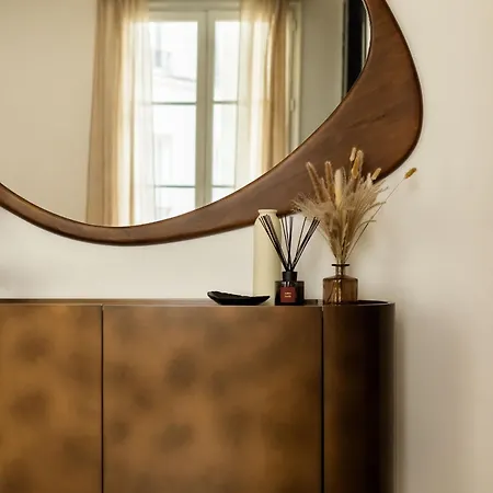 Apartment Champs Elysees Fancy 2bdr 6ppl Paris